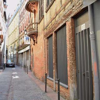Décor pour votre tournage : la rue Saint-Rome à Toulouse
