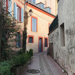 Décor pour votre tournage : la rue Neuve, petite rue typique de Toulouse