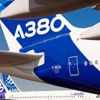 Décor pour votre tournage : avion Airbus A380