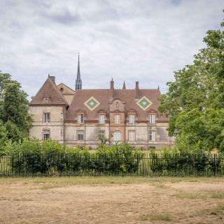 Décor pour votre tournage : la communauté des Béatitudes