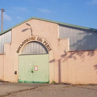 Décor pour votre tournage : le boulodromeDécor pour votre tournage : le boulodrome